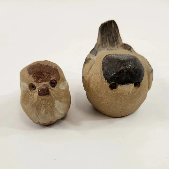 Clay Bird Sculptures Pair - Sparrow Chickadee Songbird - Picture 2 of 9